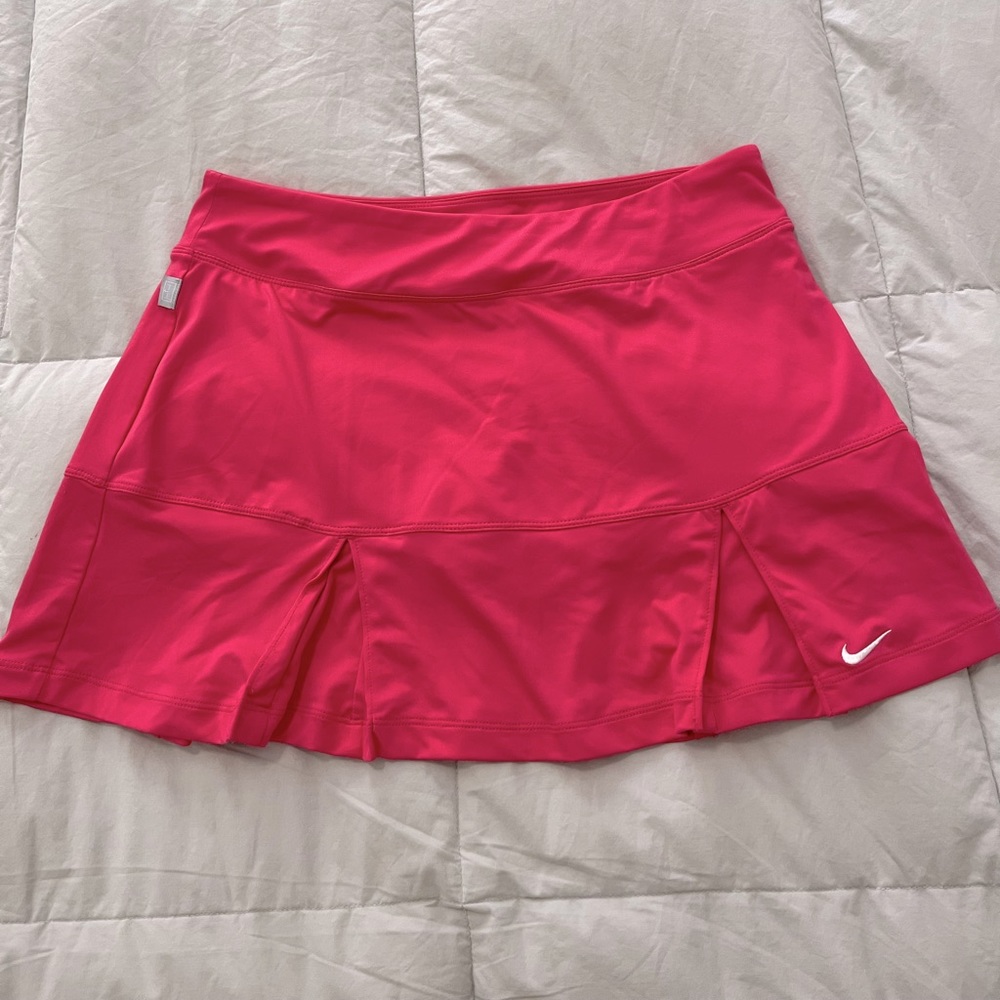 NWOT- Barbie Pink Nike pleated tennis skirt